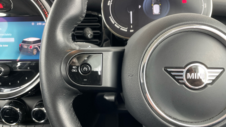 MINI Hatchback 135kW Cooper S Level 1 33kWh 3dr Auto Electric Hatchback